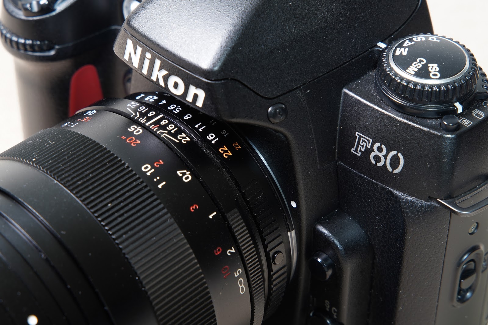 フィルムカメラを使ってみる 2台目 Nikon F80S-ガジェットメモ